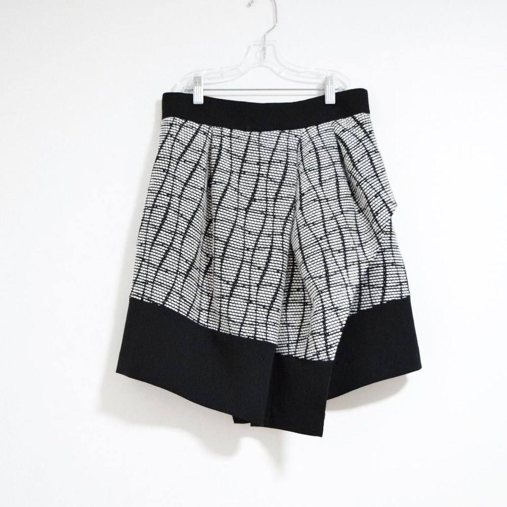BANANA REPUBLIC Black & White Woven Jacquard Knit Asymmetrical Wrap Mini Skirt|S